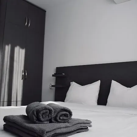 Orpheus And Eurydice Apartament